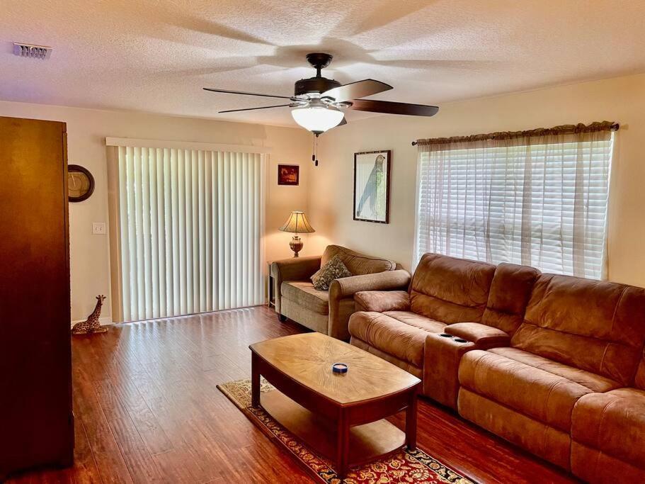Cozy Modest Home Near Universal Studios/Volcanobay Orlando Bagian luar foto