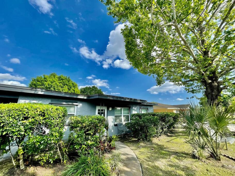 Cozy Modest Home Near Universal Studios/Volcanobay Orlando Bagian luar foto